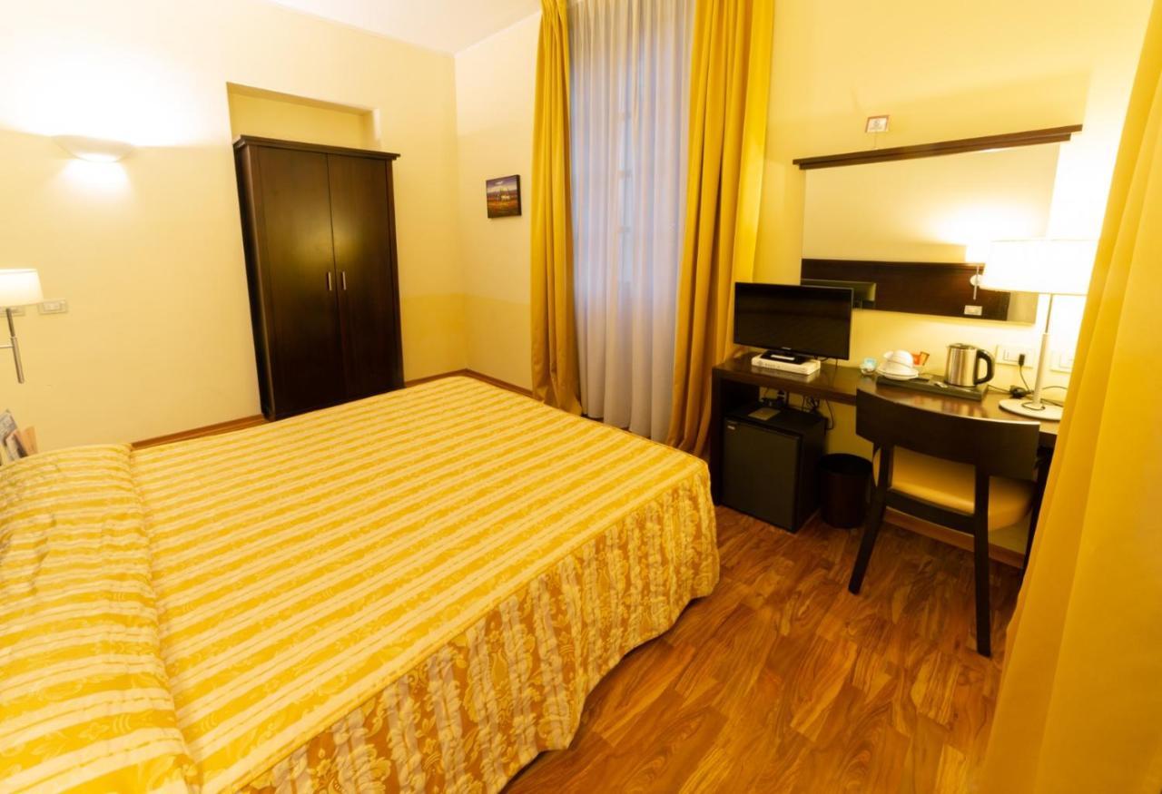 Hotel Due Colonne Cagliari Esterno foto