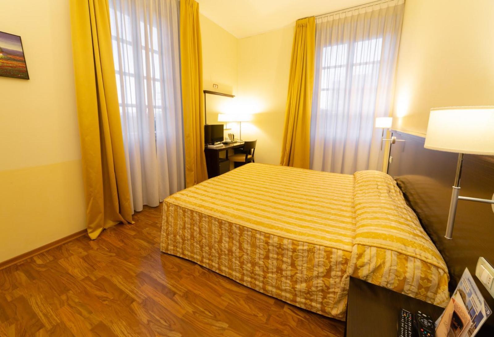 Hotel Due Colonne Cagliari Esterno foto